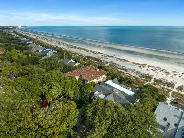 Luxury Vacation Pool Home in Hilton Head Six Bedroom