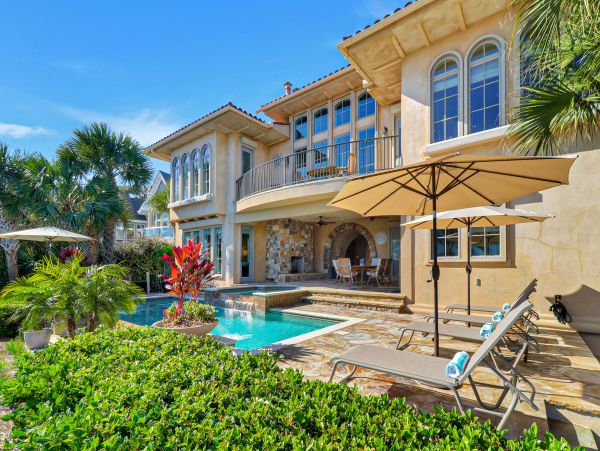 Luxury Vacation Pool Home in Hilton Head Six Bedroom