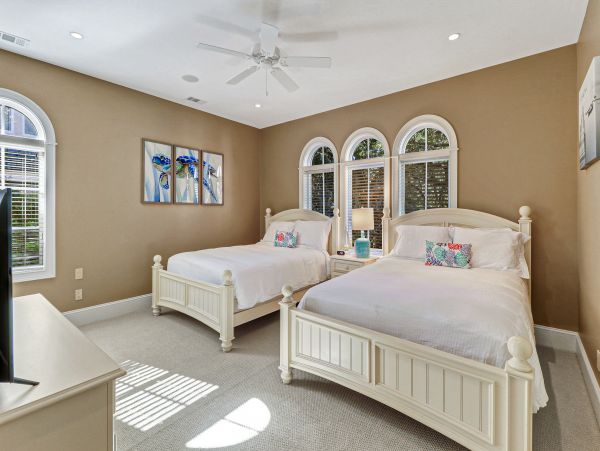 Luxury Vacation Pool Home in Hilton Head Six Bedroom