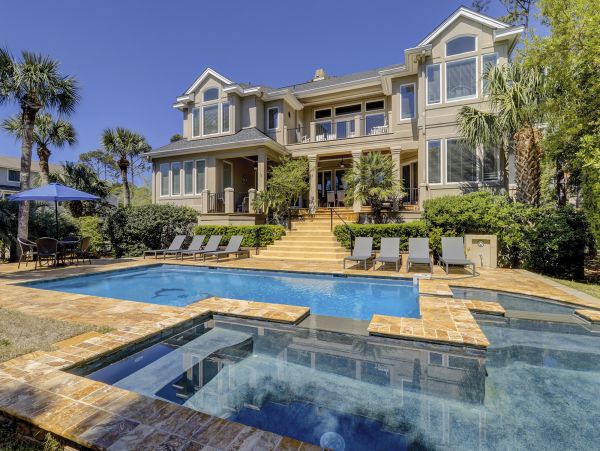 Hilton Head Lovely 6 Bedroom Home with Private Pool