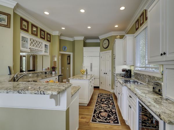 Hilton Head Lovely 6 Bedroom Home with Private Pool