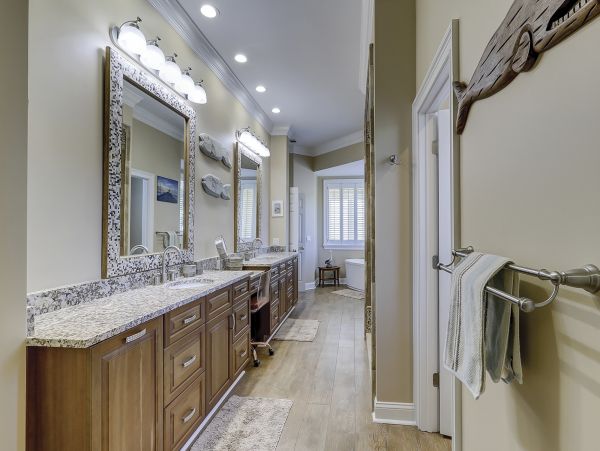 Hilton Head Lovely 6 Bedroom Home with Private Pool