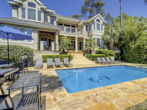 Hilton Head Lovely 6 Bedroom Home with Private Pool