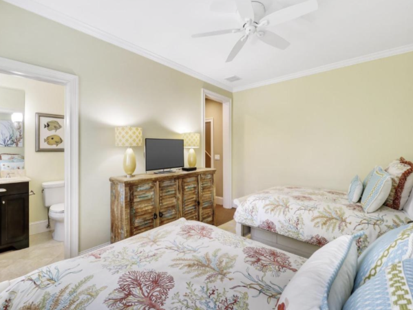 Hilton Head Luxury Vacation Rental 6-Bed Beach House with Pool & Spa