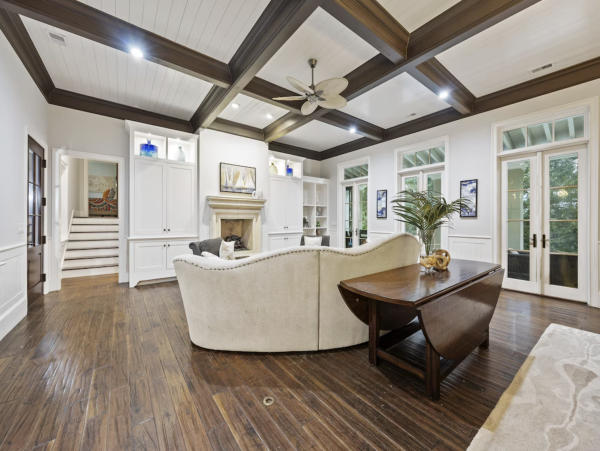 Hilton Head Luxury Vacation Rental 6-Bed Beach House with Pool & Spa