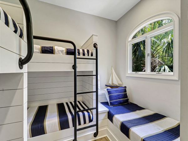 Magnificent Six Bedroom Vacation Home in Hilton Head