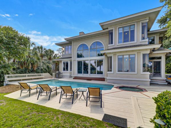 Magnificent Six Bedroom Vacation Home in Hilton Head