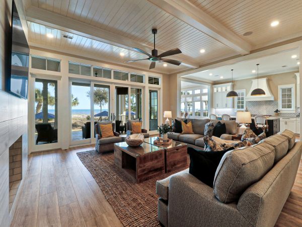 Oceanfront Vacation Rental with 6 Bedrooms in Hilton Head