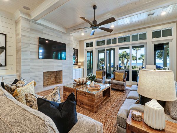 Oceanfront Vacation Rental with 6 Bedrooms in Hilton Head