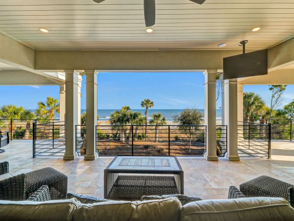 Oceanfront Vacation Rental with 6 Bedrooms in Hilton Head