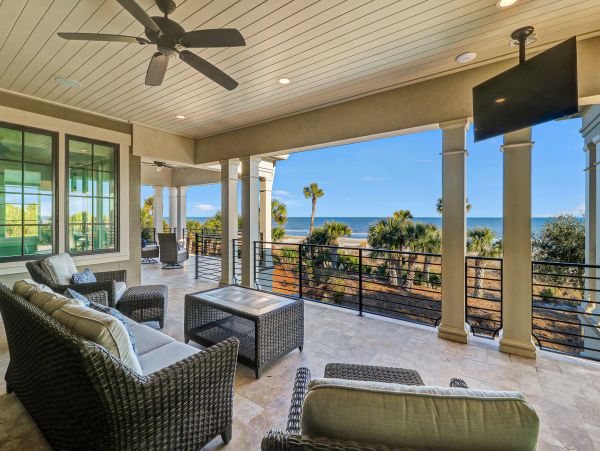 Oceanfront Vacation Rental with 6 Bedrooms in Hilton Head