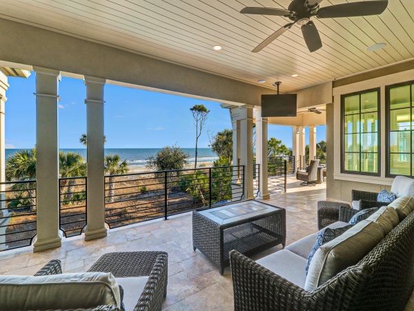 Oceanfront Vacation Rental with 6 Bedrooms in Hilton Head