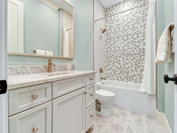Oceanfront Vacation Rental with 6 Bedrooms in Hilton Head