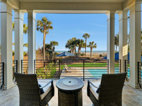 Oceanfront Vacation Rental with 6 Bedrooms in Hilton Head