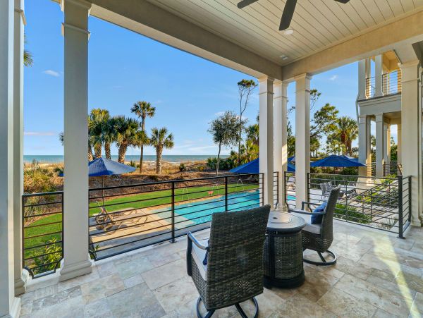 Oceanfront Vacation Rental with 6 Bedrooms in Hilton Head