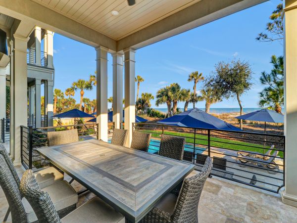 Oceanfront Vacation Rental with 6 Bedrooms in Hilton Head