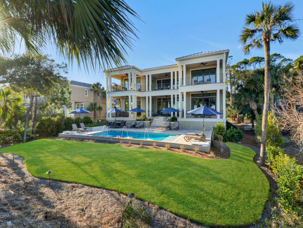 Oceanfront Vacation Rental with 6 Bedrooms in Hilton Head