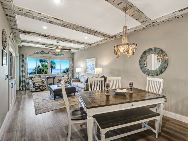 Beautiful Oceanfront Villa Just Steps Away from the Beach