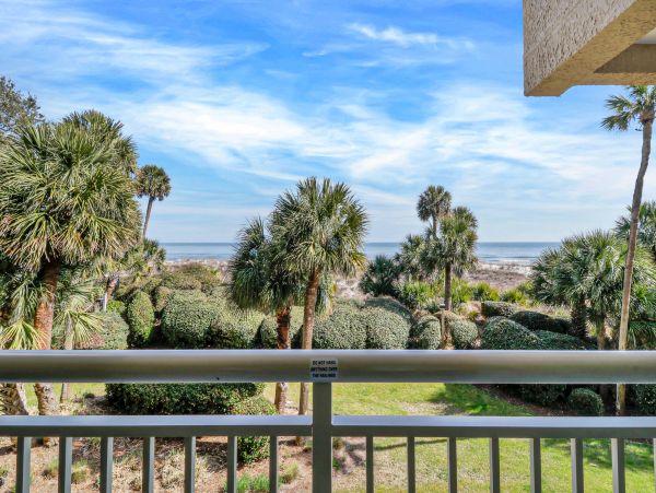 Beautiful Oceanfront Villa Just Steps Away from the Beach