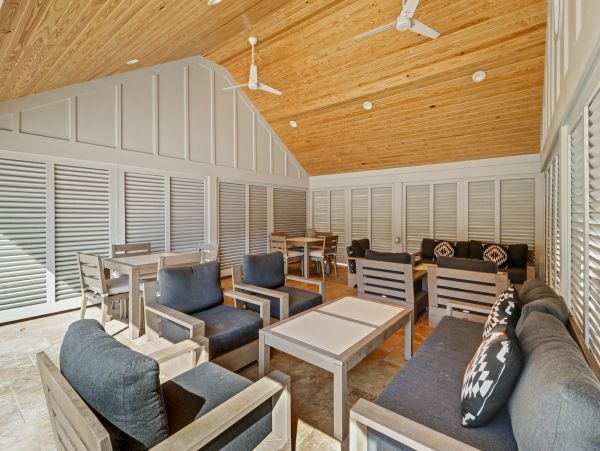Beautiful Oceanfront Villa Just Steps Away from the Beach