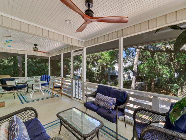 Hilton Head 5 Bedroom Vacation Pool Home Sleeps 11 Guests.