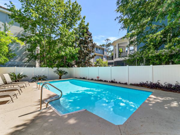 Hilton Head 5 Bedroom Vacation Pool Home Sleeps 11 Guests.