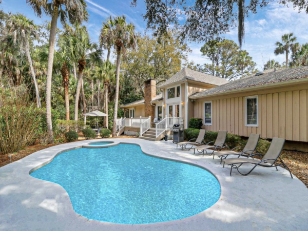 Super Close to Beach Pool Home in Hilton Head