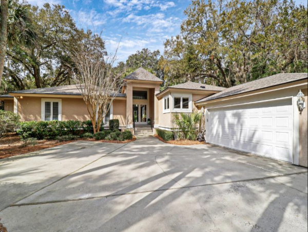 Super Close to Beach Pool Home in Hilton Head