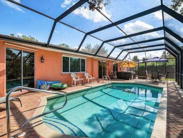 Bradenton Getaway Exclusive Vacation Rental