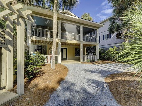 Beautiful 5th-row Ocean Home in Hilton Head