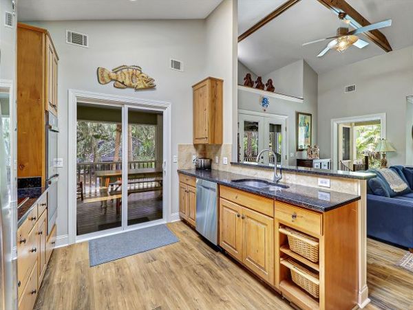 Beautiful 5th-row Ocean Home in Hilton Head