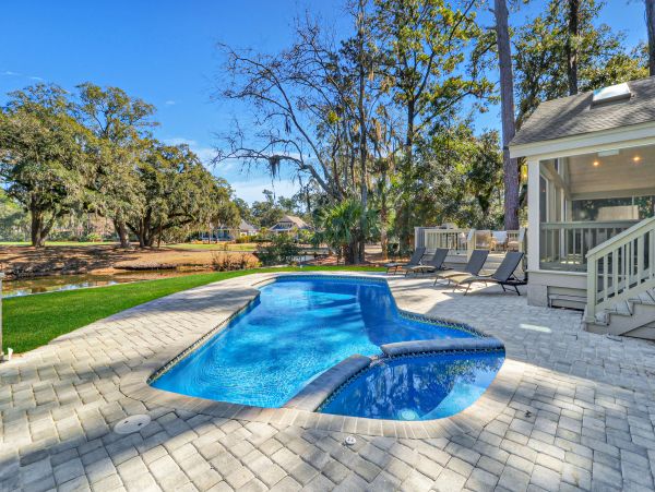 Luxury Hilton Head Vacation Rental - 7 Bedroom Golf Course Home with Private Pool