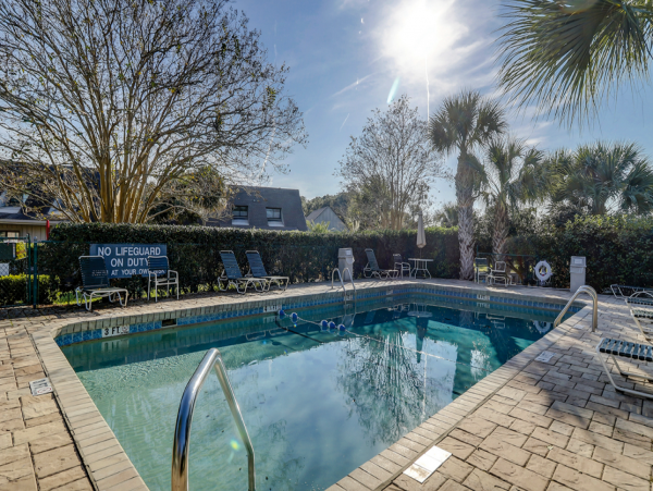 Cozy 2 Bedroom Vacation Rental in Hilton Head