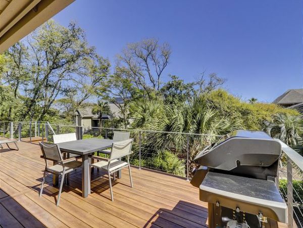 Hilton Head Vacation Home Five Bedroom Walk to Beach