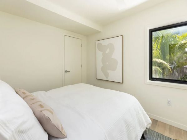 Canalfront Stunning Vacation Home in Plantation Key Sleeps 8