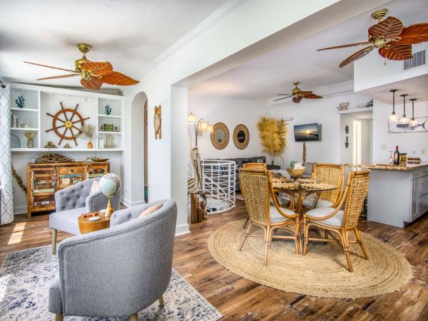 Canalfront Lovely Vacation Home in Islamorada Sleeps 10