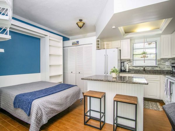 Canalfront Lovely Vacation Home in Islamorada Sleeps 10