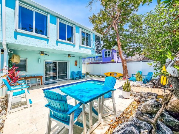 Canalfront Lovely Vacation Home in Islamorada Sleeps 10