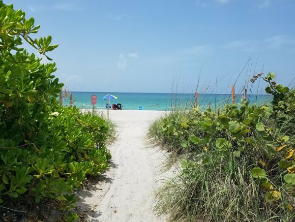 Discover Paradise in this Vacation Rental on Manasota Key