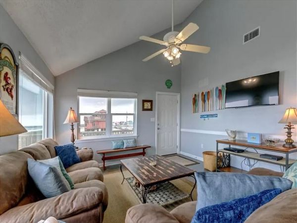 Exclusive 4 Bedroom Home Located on Navarre Beach