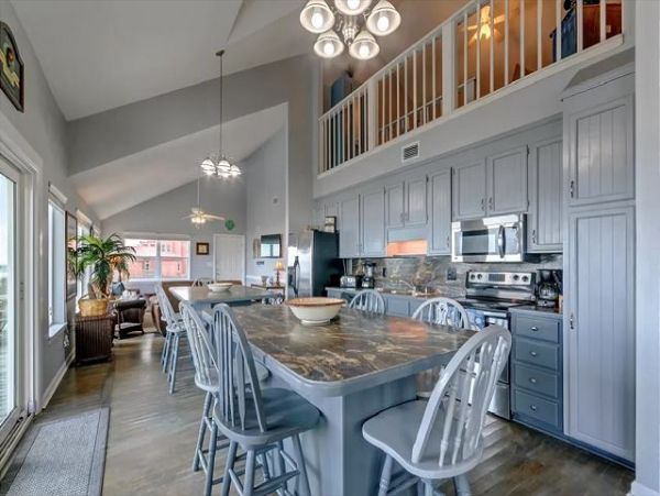 Exclusive 4 Bedroom Home Located on Navarre Beach