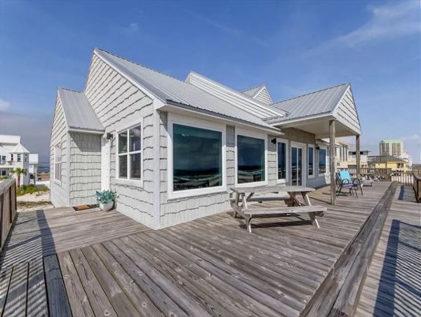 Exclusive 4 Bedroom Home Located on Navarre Beach