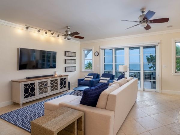 Islamorada Vacation Home Four Bedroom Walk to Beach
