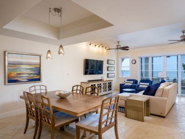 Islamorada Vacation Home Four Bedroom Walk to Beach