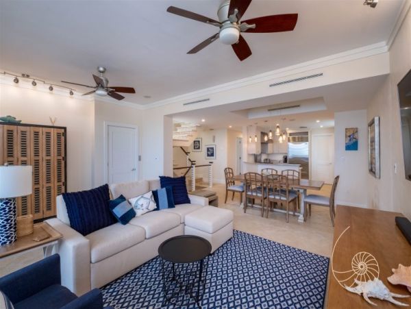 Islamorada Vacation Home Four Bedroom Walk to Beach