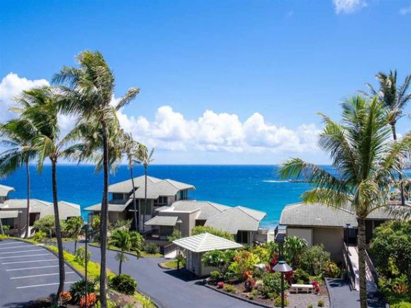 Oceanfront Vacation Rental in Kapalua