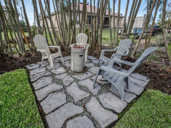 Cape Coral Vacation Home Three Bedroom