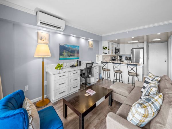Honolulu Luxury Vacation Rental with Views Sleeps 4