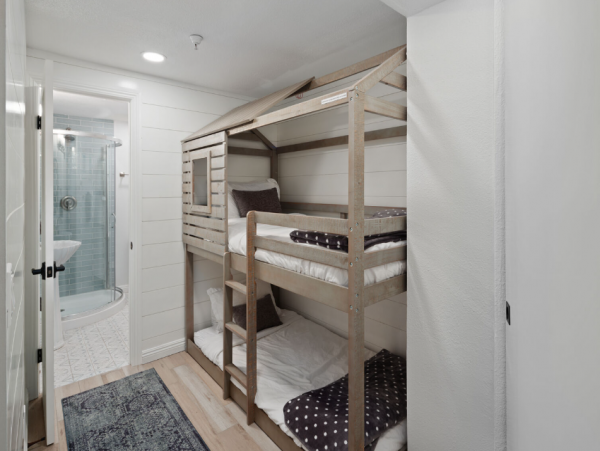 Ground Floor Condo in Mission Beach with Bay Views