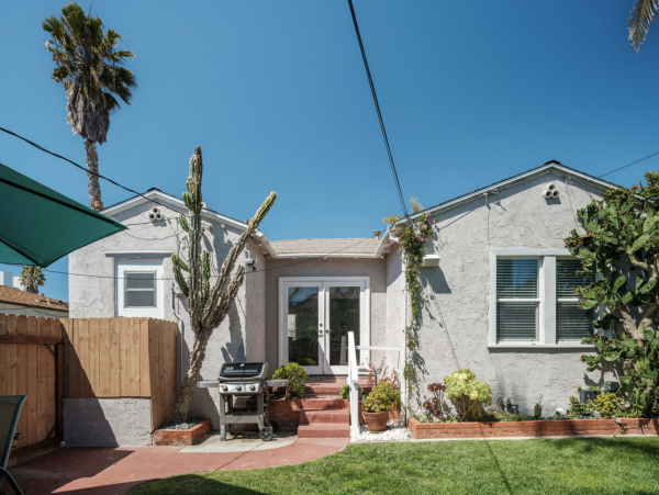 Pacific Beach 2 Bedroom Vacation Cottage Walk to Beach